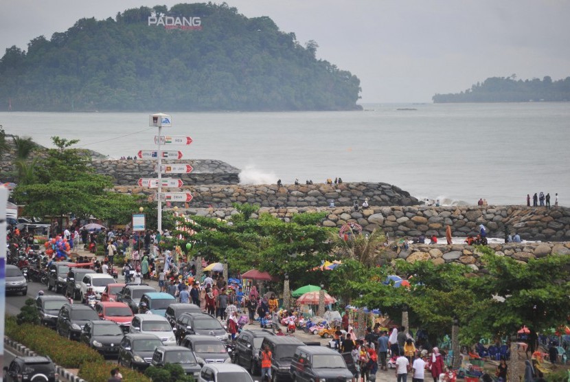 Walikota Padang Klaim Uang beredar di Padang Saat Idul Fitri Rp26,9 Miliar