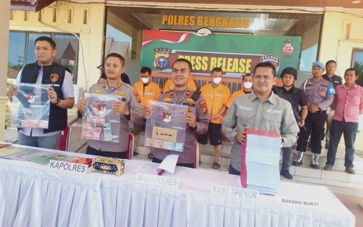 Dugaan Korupsi KPU Bengkalis, Polisi Tetapkan  4 Tersangka - Pekanbaruexpress