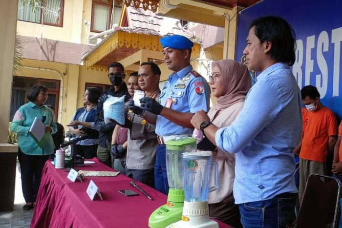 Polresta Pekanbaru Musnahkan 89,79 Gram Sabu dan 8.240 Butir Pil Ekstasi - Pekanbaruexpress