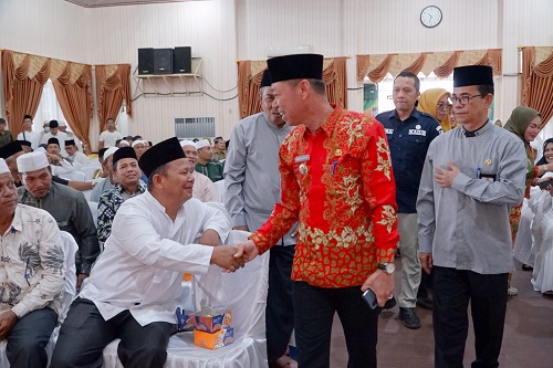 Bupati Rohil Tutup Bimbingan Manasik Haji Tingkat Kabupaten - Pekanbaruexpress