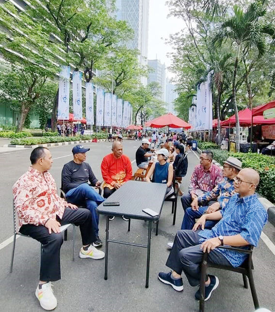 Silaturahmi ke Tokoh Pers Dahlan Iskan, Zulmansyah Mantap Maju Jadi Ketum PWI Pusat - Pekanbaruexpress