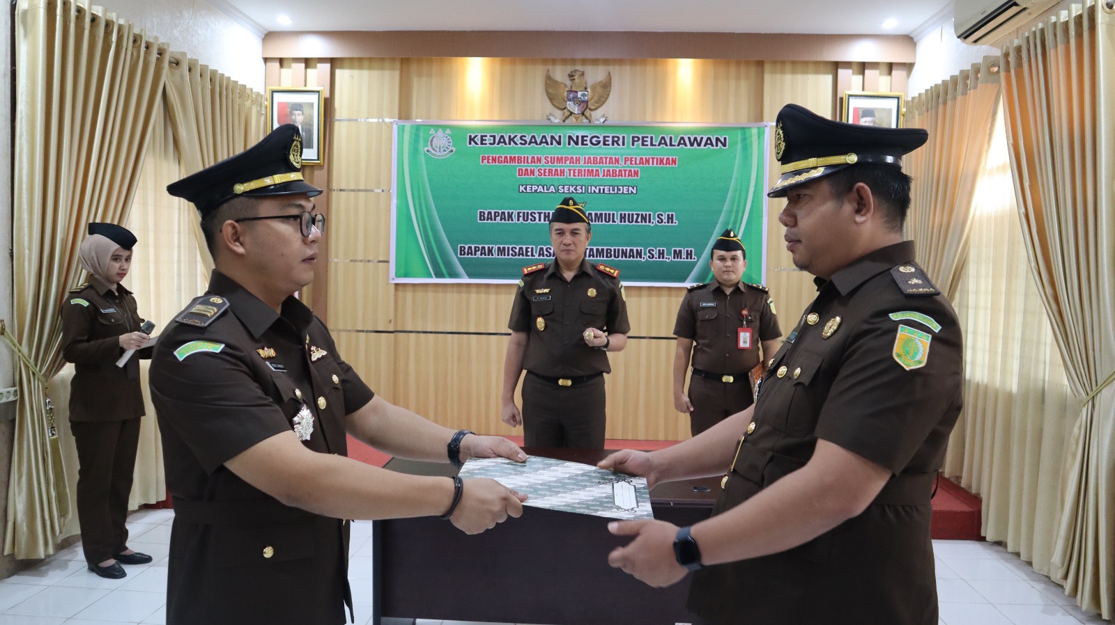 Kejari Pelalawan Lantik Kasi Intel Baru Mengantikan Fusthathul Amul Huzni - Pekanbaruexpress