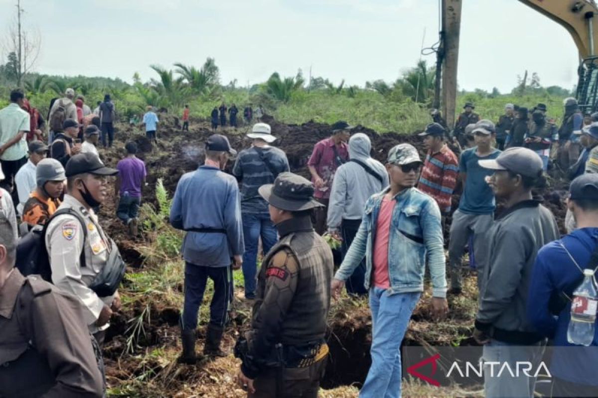 Bantah Tudingan Penyerobotan, PT SRL Klaim Sedang "Bersih-bersih" Lahan