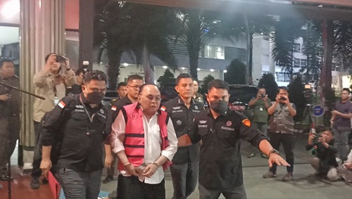 Anggota Komisi I DPR RI, Ismail Thomas Tersangka Korupsi Izin Kepemilikan Tambang