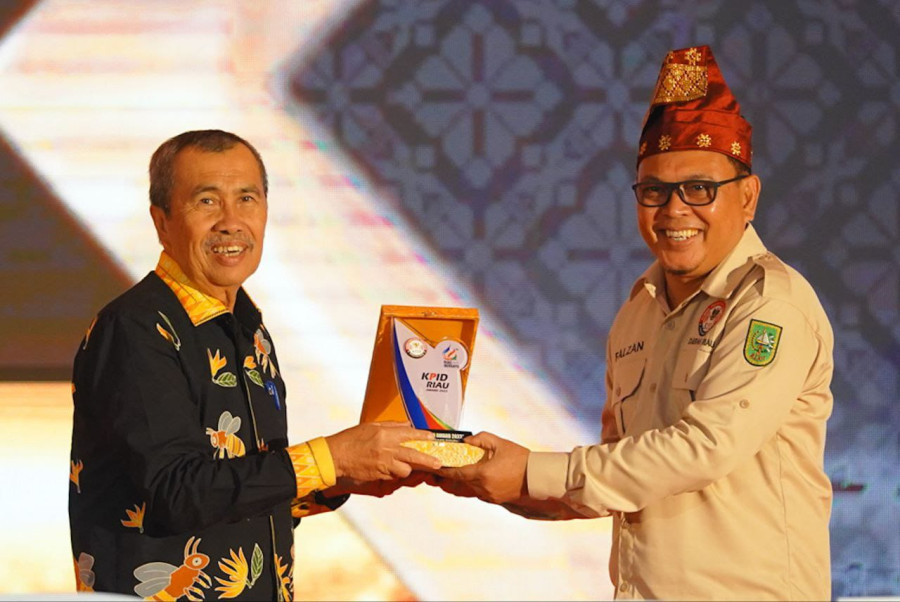 KPID Riau Award 2023, Nobatkan Gubri Sebagai Tokoh Inspiratif Penyiaran  - Pekanbaruexpress
