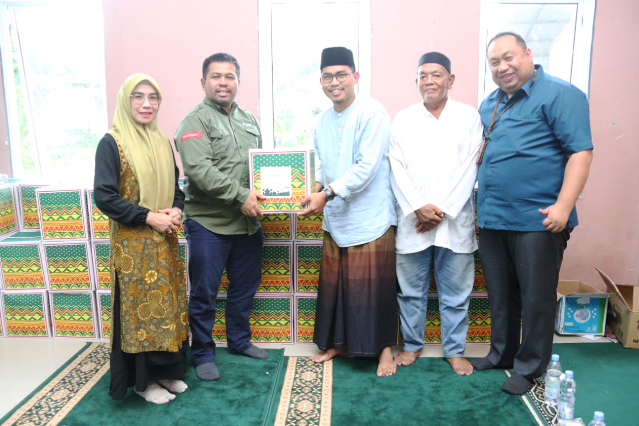 PHR Berbagi Berkah Ke Pondok Pesantren - Pekanbaruexpress