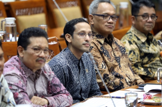 Nadiem Makarim Jelaskan Alasan Sarjana Tak Perlu Bikin Skripsi