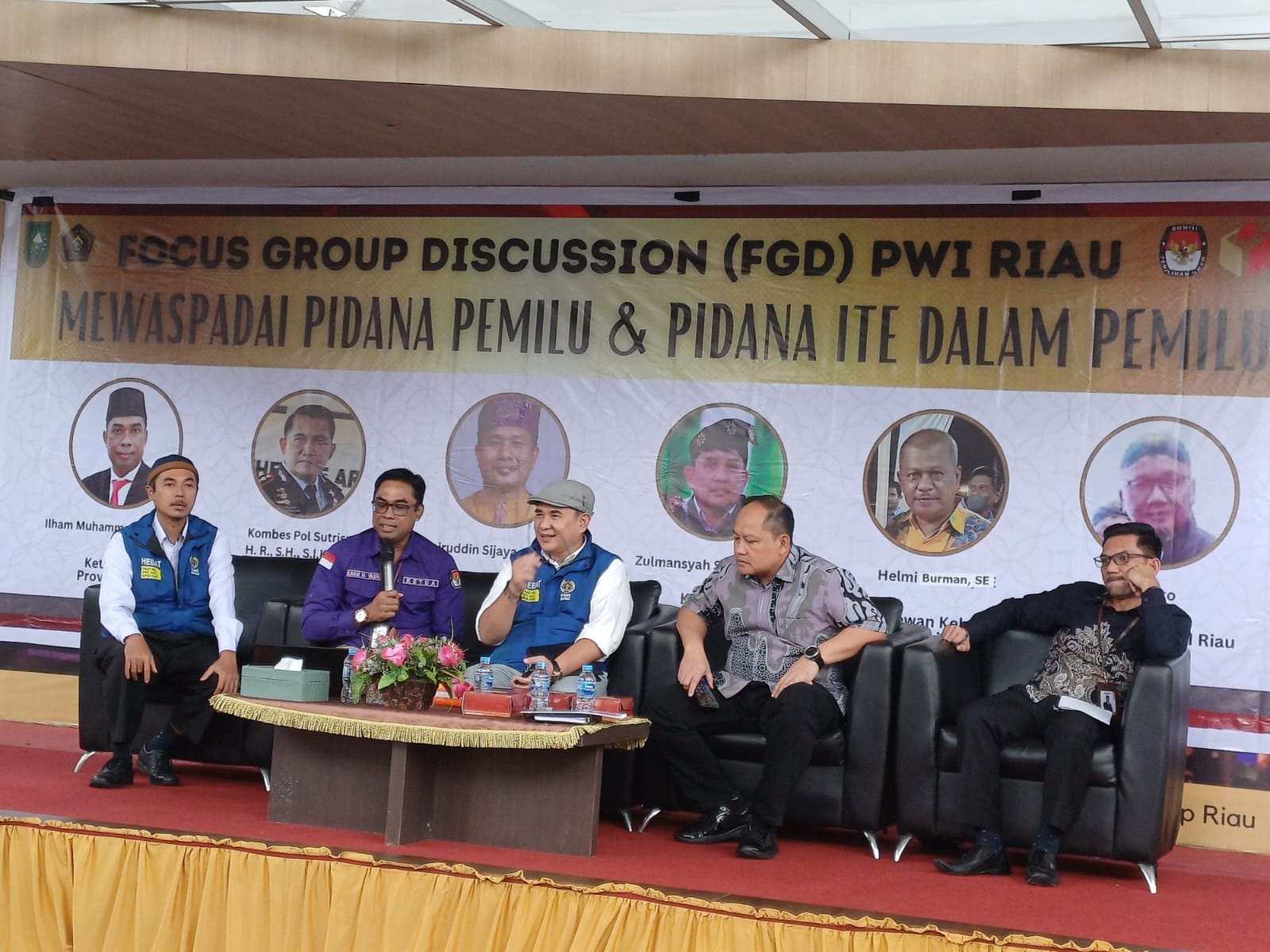 Dukung Pemilu Jurdil, PWI Riau-KPU-Bawaslu dan Polda Deklarasi Melawan Hoaks - Pekanbaruexpress