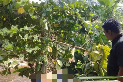 Penemuan Mayat Pria Tanpa Identitas Tergantung Dibawah Jembatan