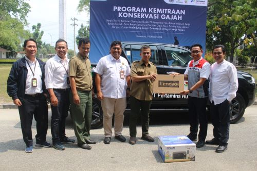 Dukung Konservasi Gajah Sumatra, PHR Bantu Kendaraan Operasional ke BBKSDA Riau