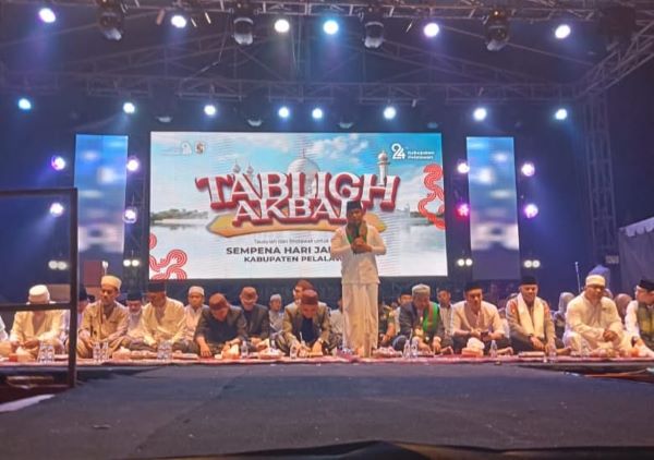 Peringati Hari Jadi ke-24, Pemkab Pelalawan Gelar Tabligh Akbar - Pekanbaruexpress