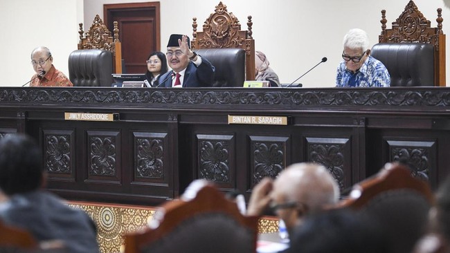 15 Guru Besar di Sidang MKMK Satu Suara soal Sikap Anwar Usman 
