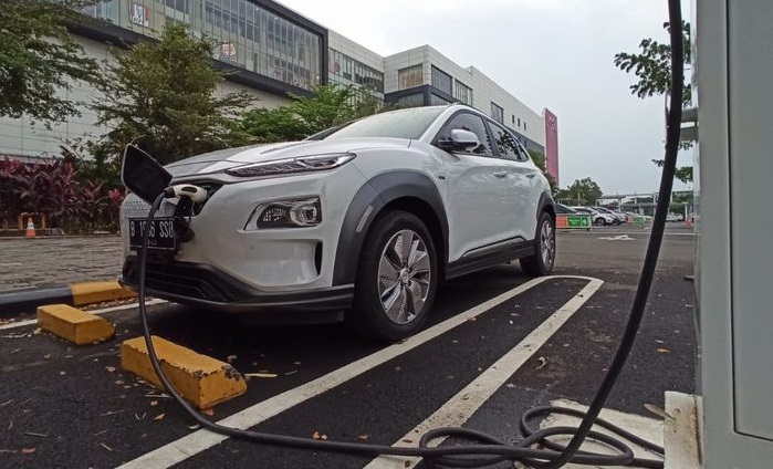 Perkembangan Mobil Listrik di Indonesia Terkendala Banyak Masalah