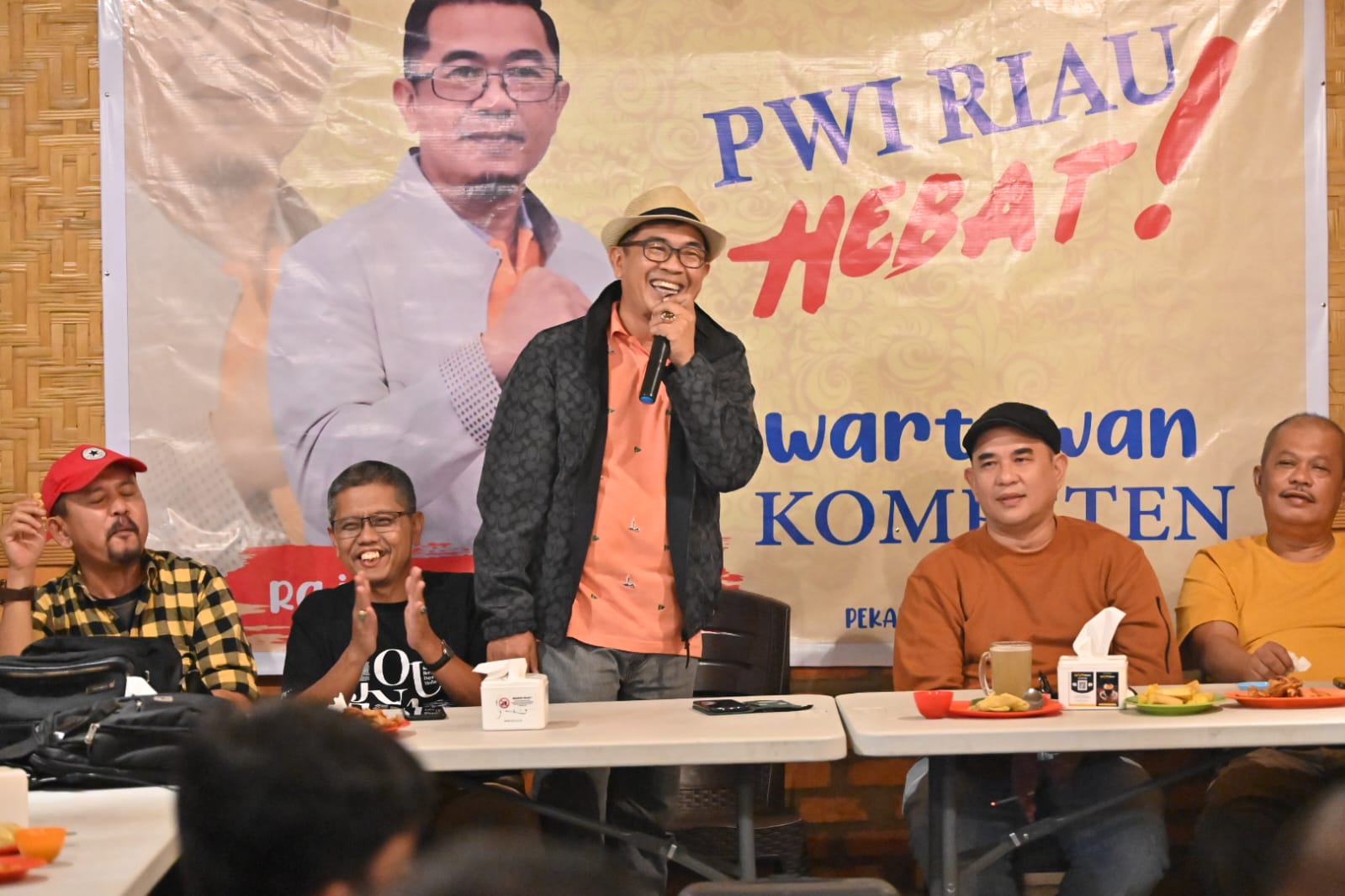 Raja Isyam Azwar Resmi  Maju Jadi Calon Ketua PWI Riau Periode 2023-2028