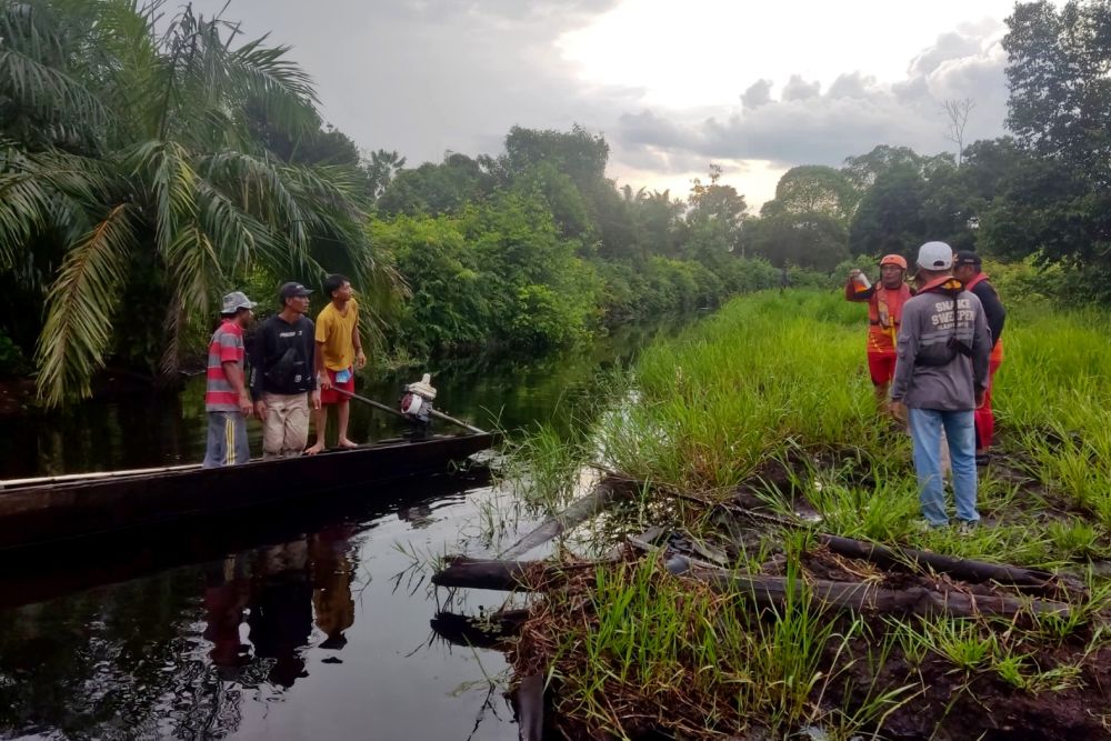 Tim Rescue Unit Siaga SAR Dumai  Masih Lakukan Pencarian Pemuda Diterkam Buaya