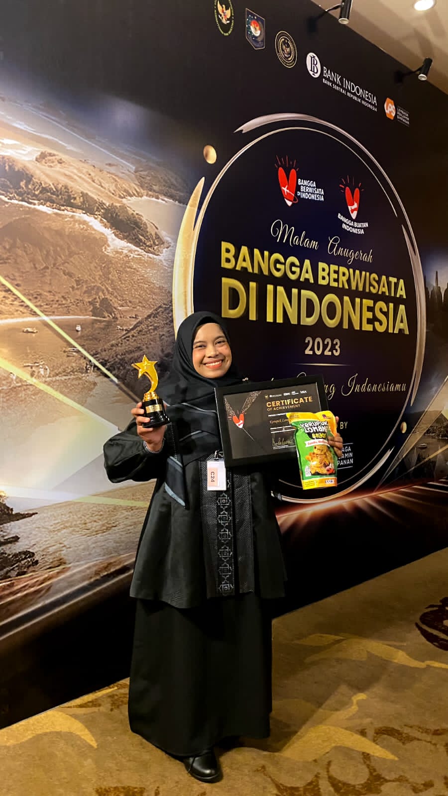 Kerupuk Lomang Balado Ummi Kuok Raih Juara I Di Ajang Nasional  