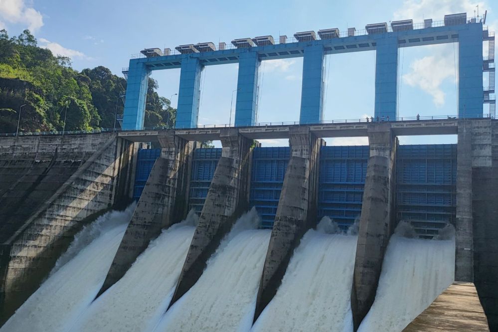 Waspadai Banjir, PLTA Koto Panjang Tambah Bukaan Pintu Pelimpahan 110 Cm
