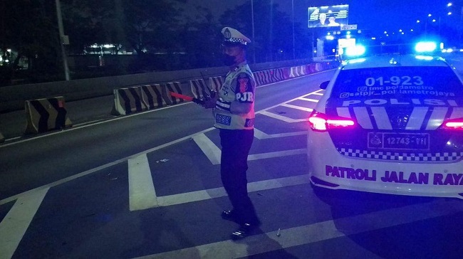 Kapolri Instruksikan Lampu Rotator Polisi Ditutup Kaca Film