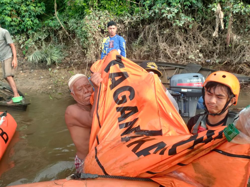 Akhirnya, Tim SAR Gabungan Temukan Bocah Korban Sampan Terbalik Meninggal
