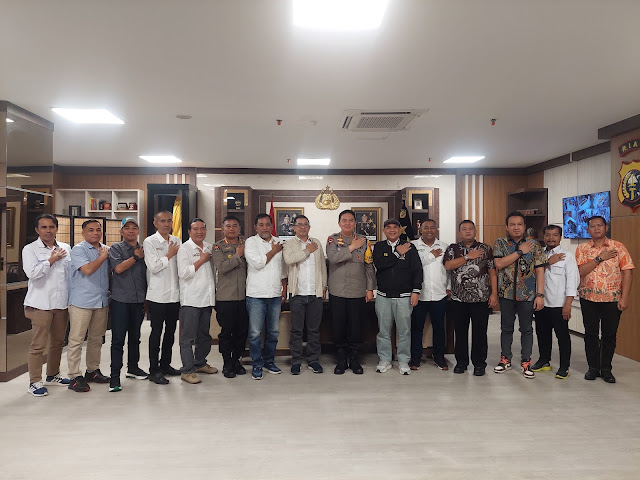 Terima Pengurus PWI Riau, Kapolda Riau Paparkan Keberhasilan Pengamanan Pemilu