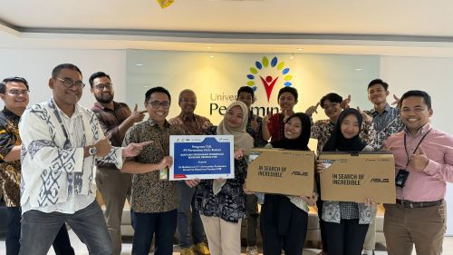 Dorong Prestasi Penerima Beasiswa, Pertamina Hulu Rokan Berikan Bantuan Laptop