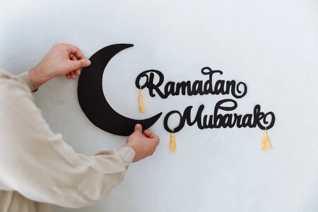 Sikapi Beda Awal Puasa, Mayoritas Umat Islam Puasa Ramadan 1445 H Mulai 11 atau 12 Maret