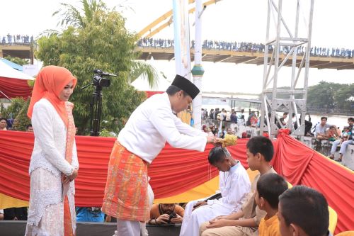 Petang Belimau Semarak,Muflihun: Tradisi Sucikan Diri Sambut Ramadan