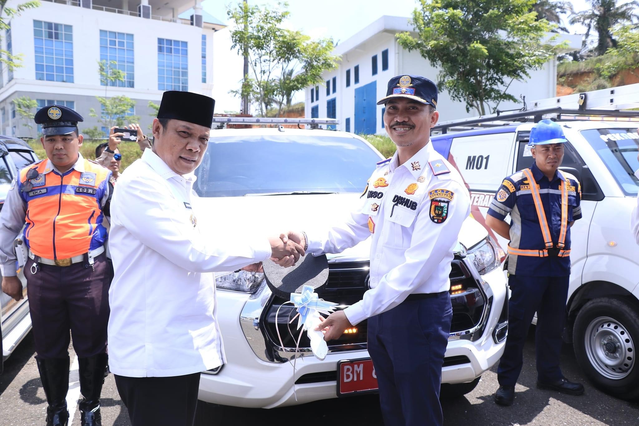 Pj Walikota Launching Mobil Layanan Cepat LPJU dan Bus TMP Gratis Bagi ASN Siap Beroperasi