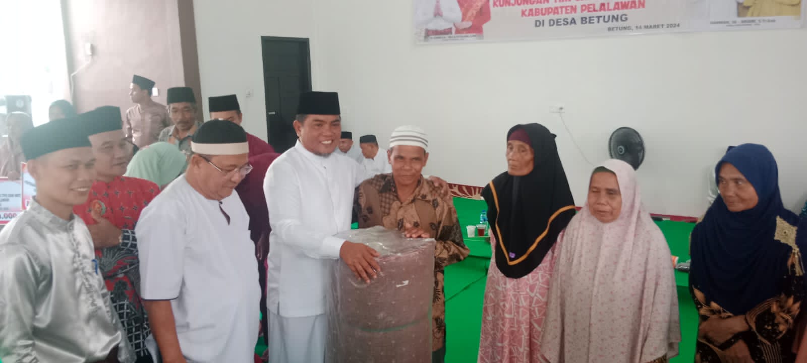 Bupati Zukri Safari Ramadhan Perdana di Desa Betung, Pererat Silaturahmi dan Ukhuwah Islamiyah