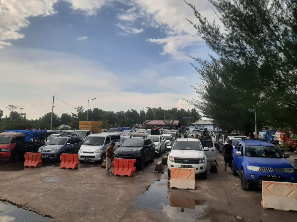 Penyeberangan Dumai-Rupat Padat, Akibatnya Antrian Panjang