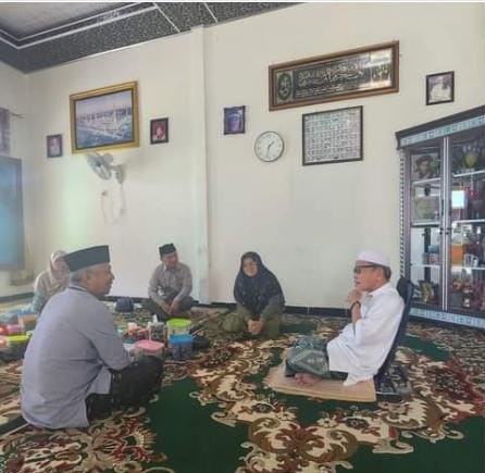 Resmi  Maju di Pilkada Siak, Dr.Afni Temui Ulama Sebelum Mendaftar