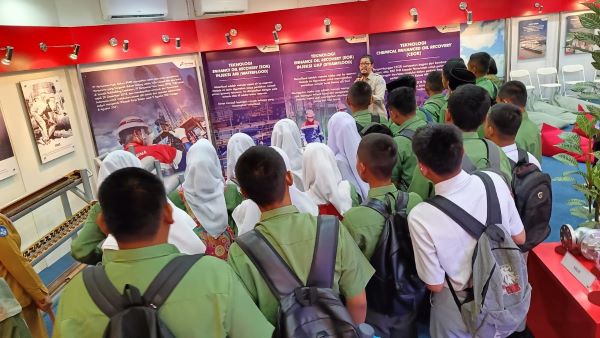 PHR Journey Room, Asal Usul Migas Dikupas Bikin Siswa SMA Pekanbaru Antusias 