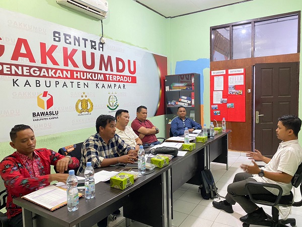 183 Peserta Sudah Jalani CAT, Tersisih 46 Orang Calon Panwascam Ikuti Tes Wawancara di Bawaslu Kampar