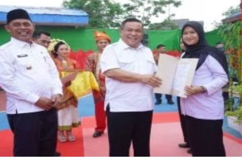 Dari Guru pada Pj Gubri: Terima Kasih untuk SK yang Telah Saya Tunggu 18 Tahun