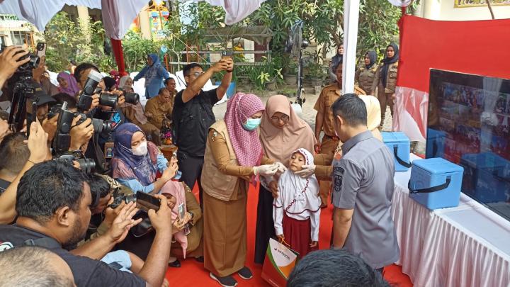 Dimulai, Pemberian Imunisasi Polio di Pekanbaru 