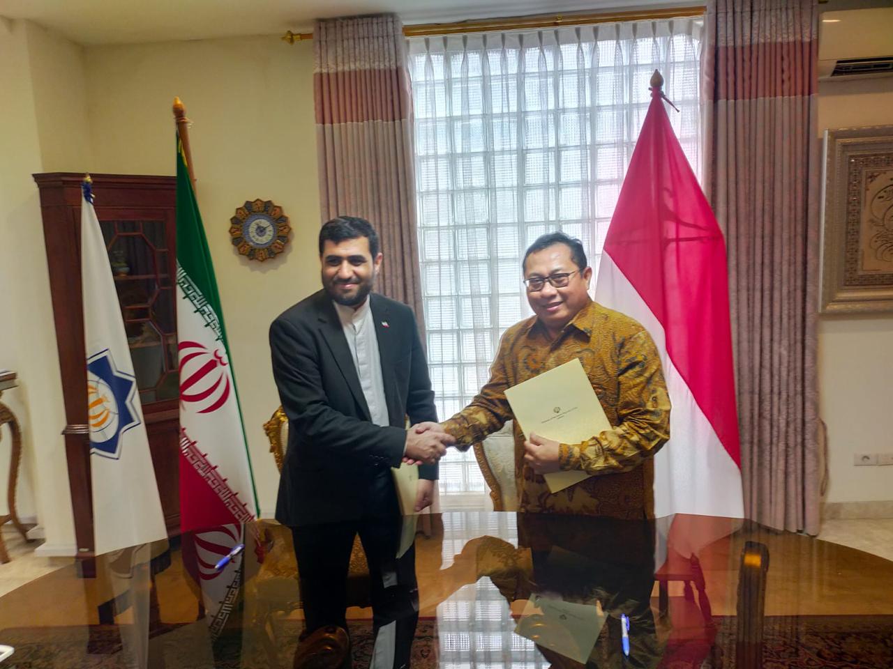 Ketua Umum SMSI Tandatangani Kerja Sama dengan Kedubes Iran