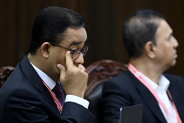 Anies Menang dalam Survei, Namun Tertinggal dalam Kompetisi: PDIP Kini Sendirian