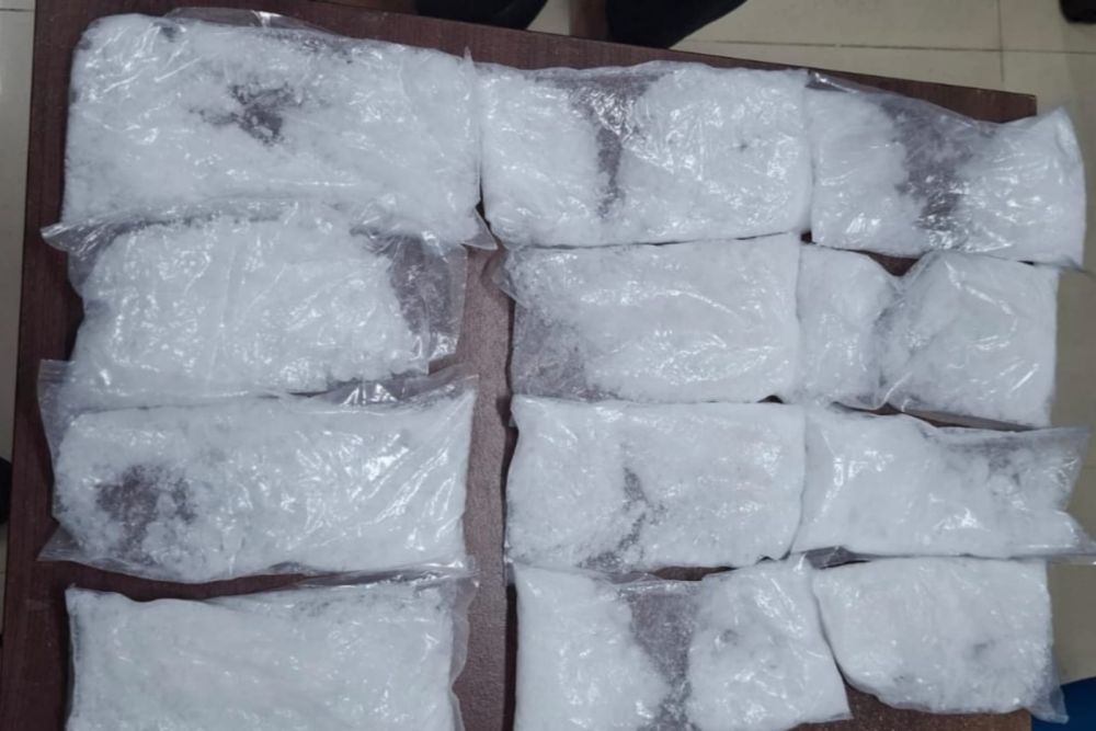 Penyelundupan Narkoba di Bandara SSK Pekanbaru Seberat 1,5 Kg Digagalkan, 4 Tersangka Diamankan