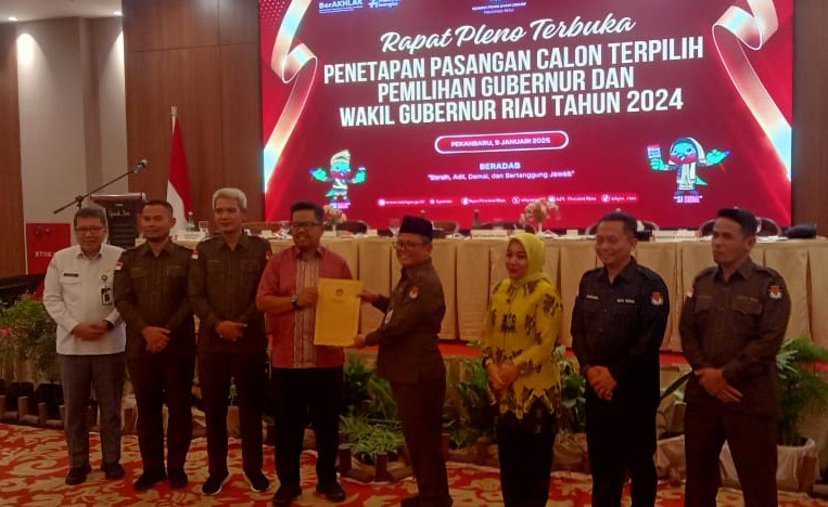 Pasangan Abdul Wahid-SF Hariyanto Resmi Ditetapkan KPU Riau Sebagai Gubri-Wakil Gubri Terpilih
