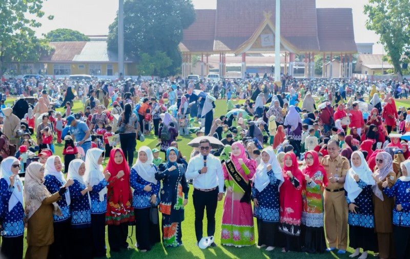 Bupati Pelalawan Hadiri  HUT Himpaudi Ke-20 dan Lomba Menggambar & Mewarnai Se-Kabupaten Pelalawan