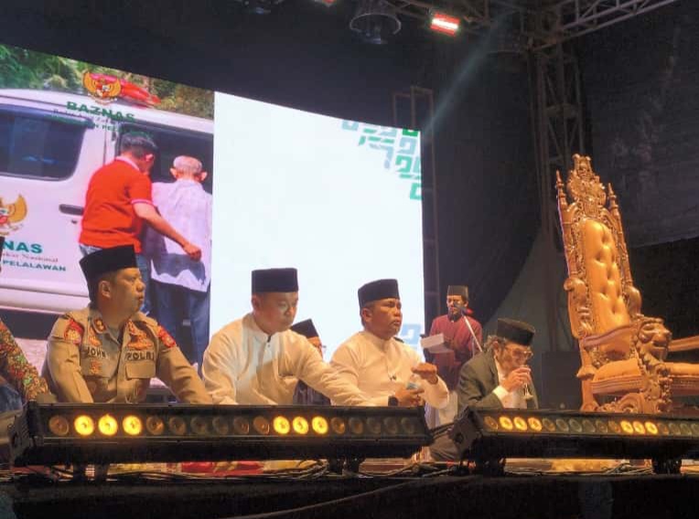 Helat Pelalawan ke-26, Tabligh  Akbar Hadirkan Rhoma Irama