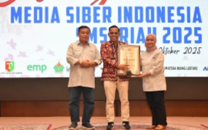 BRK Syariah Terima Penghargaan Media Partner Terbaik Diajang Anugerah Media Siber