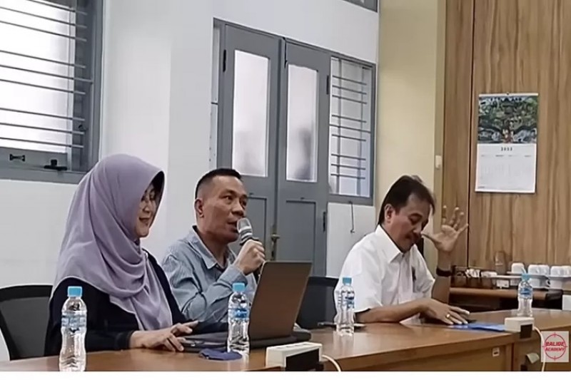 8 Tokoh Nasional Terseret Kasus Ijazah Jokowi, Termasuk Roy Suryo dan dr. Tifa