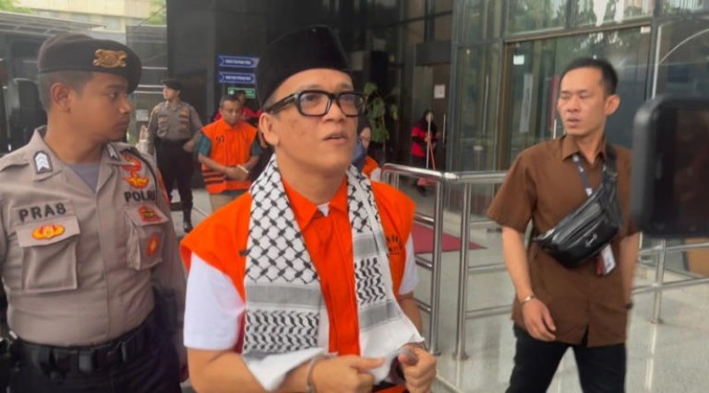 Kasus Korupsi Immanuel Ebenezer P21, Noel Datangi KPK dengan Peci dan Sorban