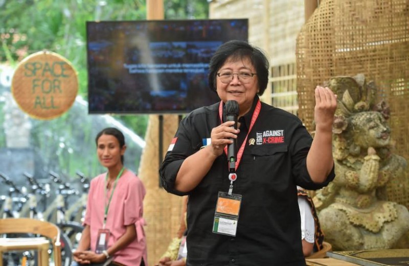 Tim Penyidik Kejagung Geledah Rumah Eks Menhut, Sita Bukti Dugaan Transaksi Suap Ratusan Miliar