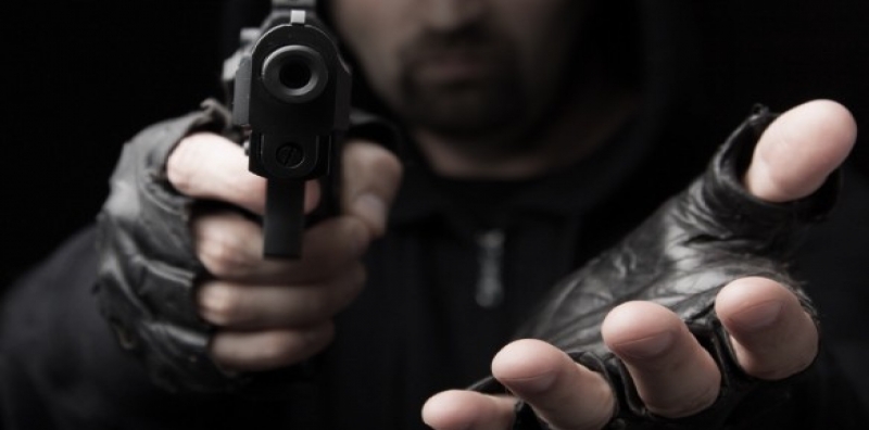 Kios Jasa Pengiriman Uang Digasak Perampok Bersenpi 