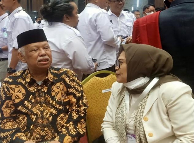 Ketua Dewan Pers Azyumardi Wafat, Gubri Syamsuar Ucapkan Dukacita Mendalam