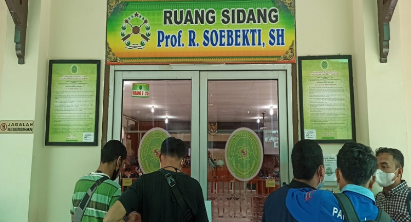 Perkara Dugaan Pencabulan, Syafri Harto Dituntun Tiga Tahun Penjara