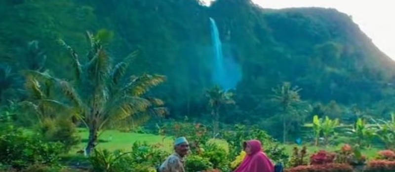 Rumah Ditawar Rp2,5 Miliar dengan Pemandangan Curug Citambur - Pekanbaruexpress