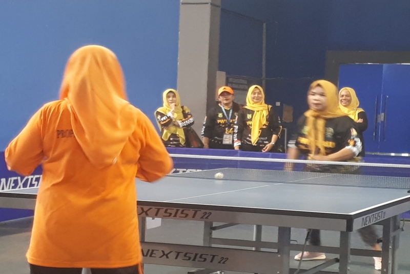 Sudah Tampil Maksimal, Langkah Tim Tenis Meja IKWI Riau Akhirnya Terhenti